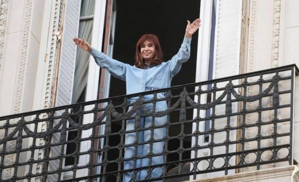 17 de octubre: el kirchnerismo convoca a una caravana a la casa de Cristina Kirchner