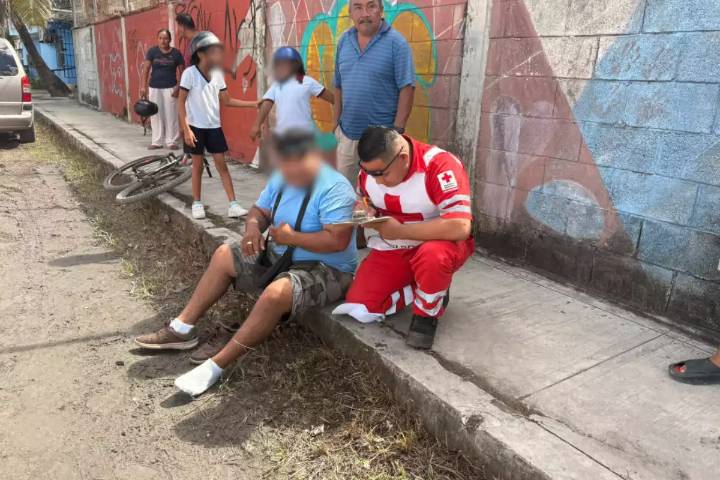 Motociclista resulta lesionado al ser impactado por otro conductor en Tulum