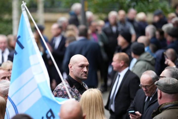 Manchester is saying its last goodbye to boxing icon Ricky Hatton