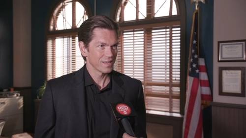 Steve Howey suits up to play the new police captain on ABC's 'High Potential'