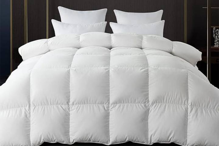 This Hot Sleeper-Approved Down Comforter Is on Sale for $49 at Amazon
