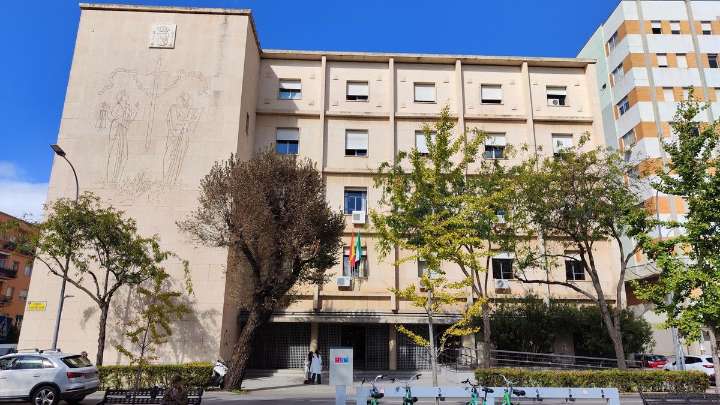 Condenado por realizar tocamientos a la nieta menor de edad de un amigo en Badajoz