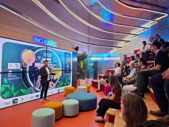 El Ocean Hackathon 2025 arranca en el nuevo edificio Zona Base Incubazul