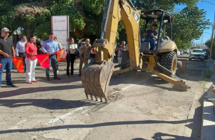 Ponen en marcha obras para rehabilitar calles de la colonia Bellavista en Cajeme