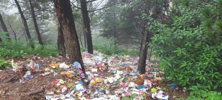 Clearing mountains of garbage