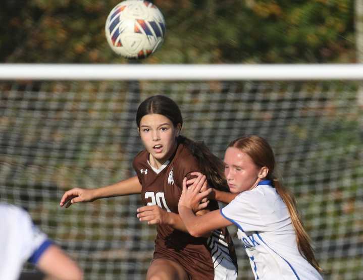 Girls tie Holdbrook 2-2, boys dominate Avon 11