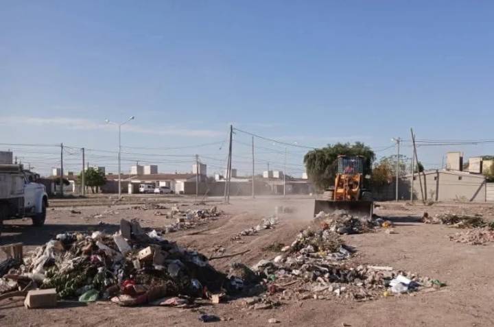 Erradicaron basurales en barrios 25 de Mayo y Ampl. 250 Viviendas