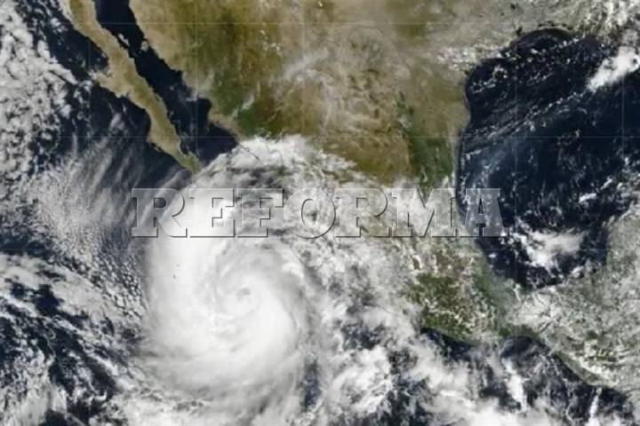 Suspenden clases en Los Cabos y La Paz por 'Priscilla'