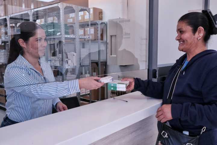 Abasto de fármacos en el Ipejal llega a 80%