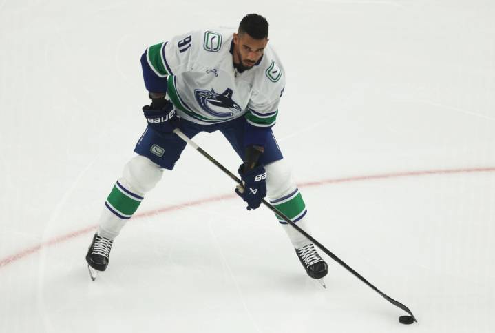 Sidney Crosby sets Penguins scoring mark in rout of Canucks - The Rink Live | Coverage of youth, junior, high school and college hockey