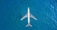 Pilot explains what really happens if there's an emergency over the ocean