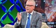 Delta CEO Ed Bastian says one key to building customer loyalty is 'obsessing' over your own staff
