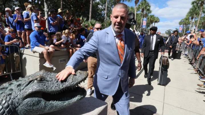 Top 25 college football coaches hot seat rankings (heading into week 9)
