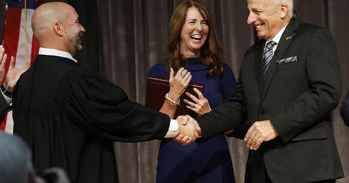 Randy Fandal sworn in as Slidell's 23rd mayor. 'Slidell has so much potential.'
