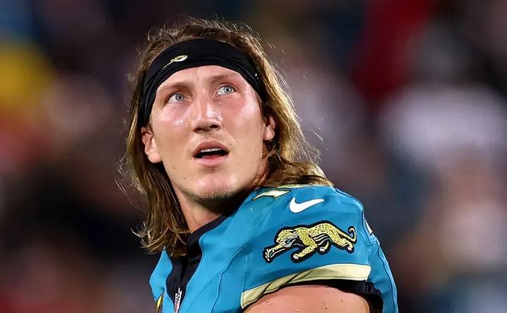Trevor Lawrence breaks down what really happened in his double fall vs Chiefs