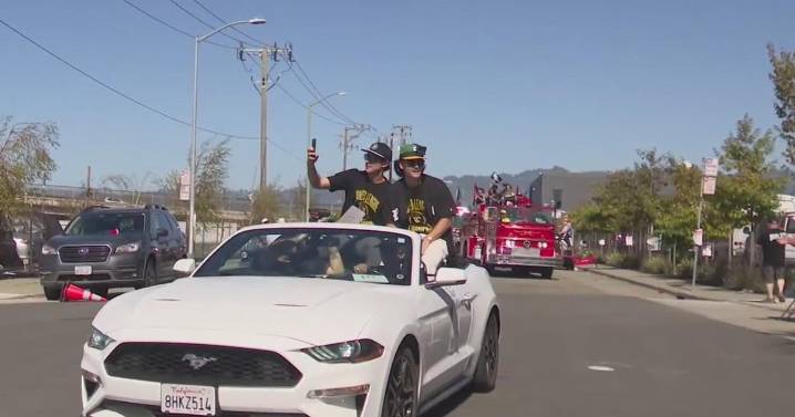 Oakland celebrates Ballers' championship win with a parade