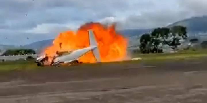 Un avión ligero se estrelló durante el despegue en un aeropuerto fronterizo de Venezuela: murieron los dos tripulantes