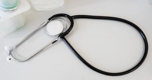 Quebec order of physicians urges government to suspend controversial doctor