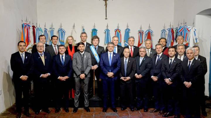 Milei recibe a 20 gobernadores en la Casa Rosada en busca de un acercamiento con las provincias