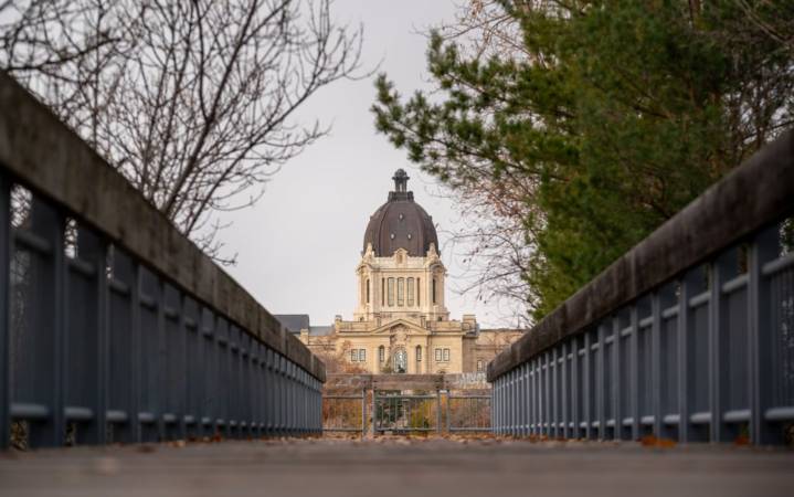 Saskatchewan government bill aims to reduce interprovincial trade barriers