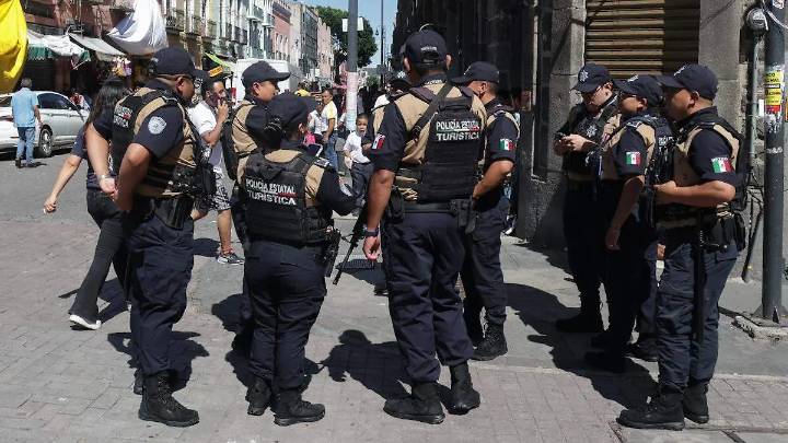 Dan de baja a 58 elementos de la SSC de Puebla durante actual gestión municipal