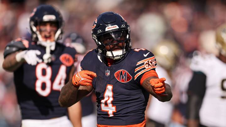 D'Andre Swift questionable for Bears, DJ Moore set to play