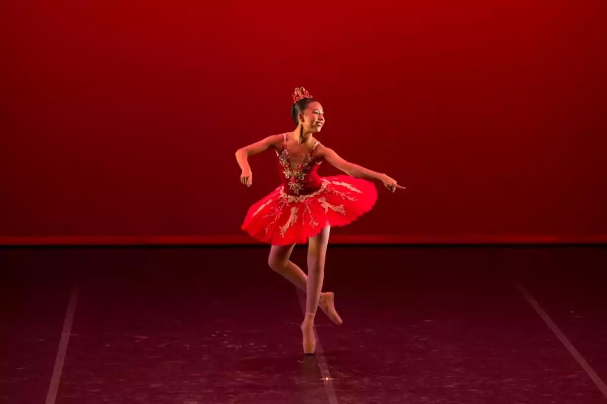 Bailarina de Progreso consigue su pase al Concurso Internacional de Ballet de Miami