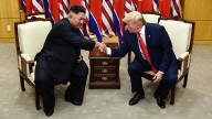 Trump expresa disposición a reunirse con Kim Jong