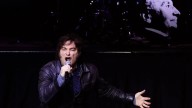 Milei cantó 'Libre', de Nino Bravo, en un concierto en el que mezcló la canción con imágenes de atentados y muertos a tiros