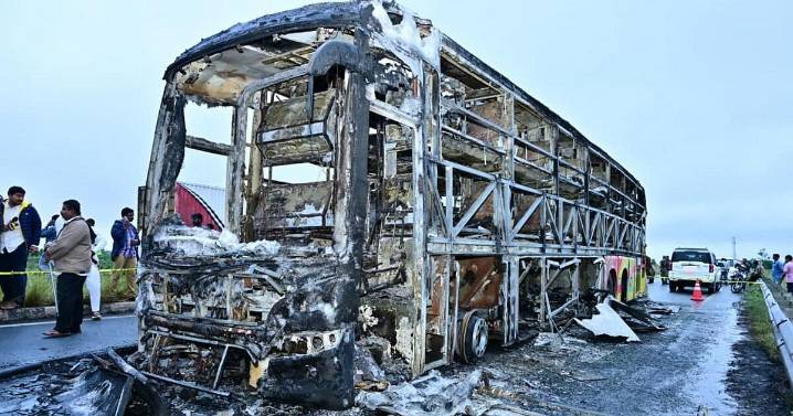Smartphone consignment might have triggered Kurnool fire tragedy