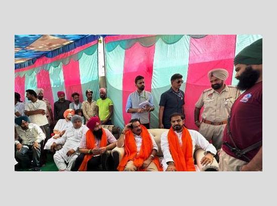 Union Minister Baghel meets flood victims, promises direct relief to farmers