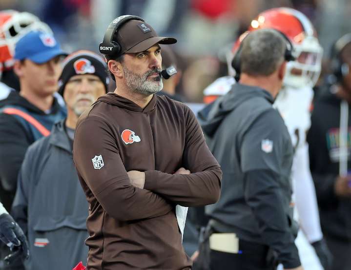 Kevin Stefanski on loss to the Patriots, Dillon Gabriel, Myles Garrett, and more: Transcript
