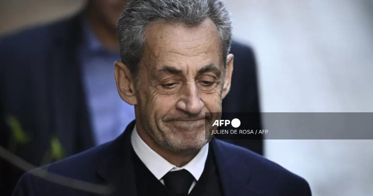 Expresidente francés Nicolas Sarkozy es enviado a prisión por asociación ilícita