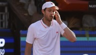 Nicolás Jarry ahora se baja del Challenger de Brest en Francia tras restarse del torneo de Almaty en Kazajistán
