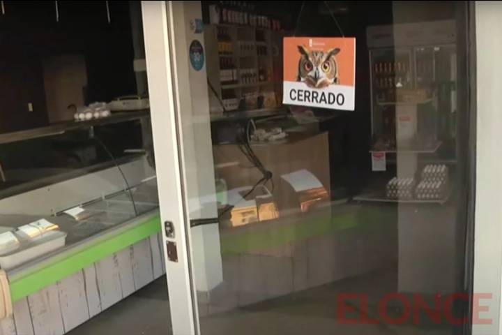 Rompieron el frente de un comercio en Paraná y se investiga si fue un robo