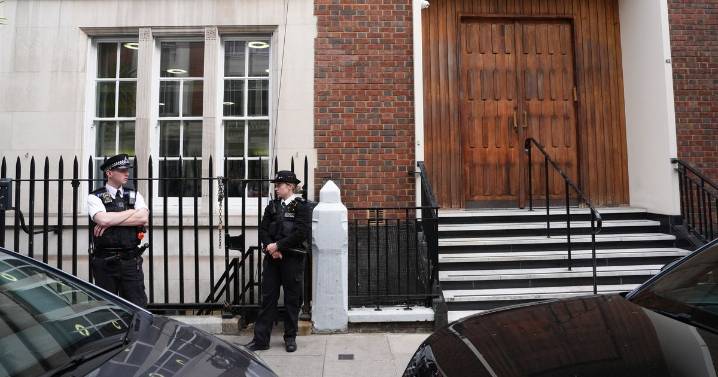Met Police steps up patrols in Jewish communities after Manchester synagogue attack