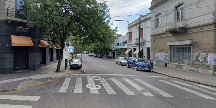 Ladrones atacaron a un grupo de amigos, los golpearon y apuñalaron a uno de ellos en La Plata
