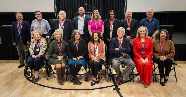 C-N celebrates outstanding alumni during annual awards ceremony