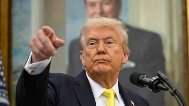 Trump autoriza operaciones de la CIA en Venezuela y Maduro le acusa de querer llevar a cabo "un golpe de Estado"