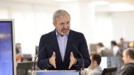 Jorge Azcón, sobre el nuevo cargo de Alegría: "Quien mucho abarca, poco aprieta"
