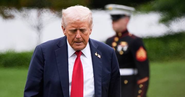 Trump's 'unprecedented' executive orders to 'muzzle' attorneys must be condemned: Lawyers