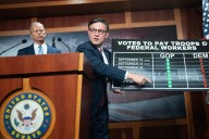 Lawmakers show little urgency to end shutdown as it enters its third week