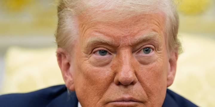 President Donald Trump is headed to Walter Reed for a ‘semiannual physical’