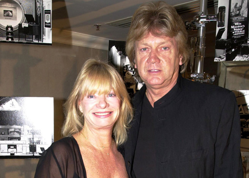 John Lodge, singer and bassist of Moody Blues during classic era, dies at 82