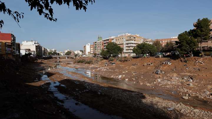 La jueza de la dana reprocha a la Generalitat que no previera vigilancia en los barrancos pese al aviso rojo de la Aemet