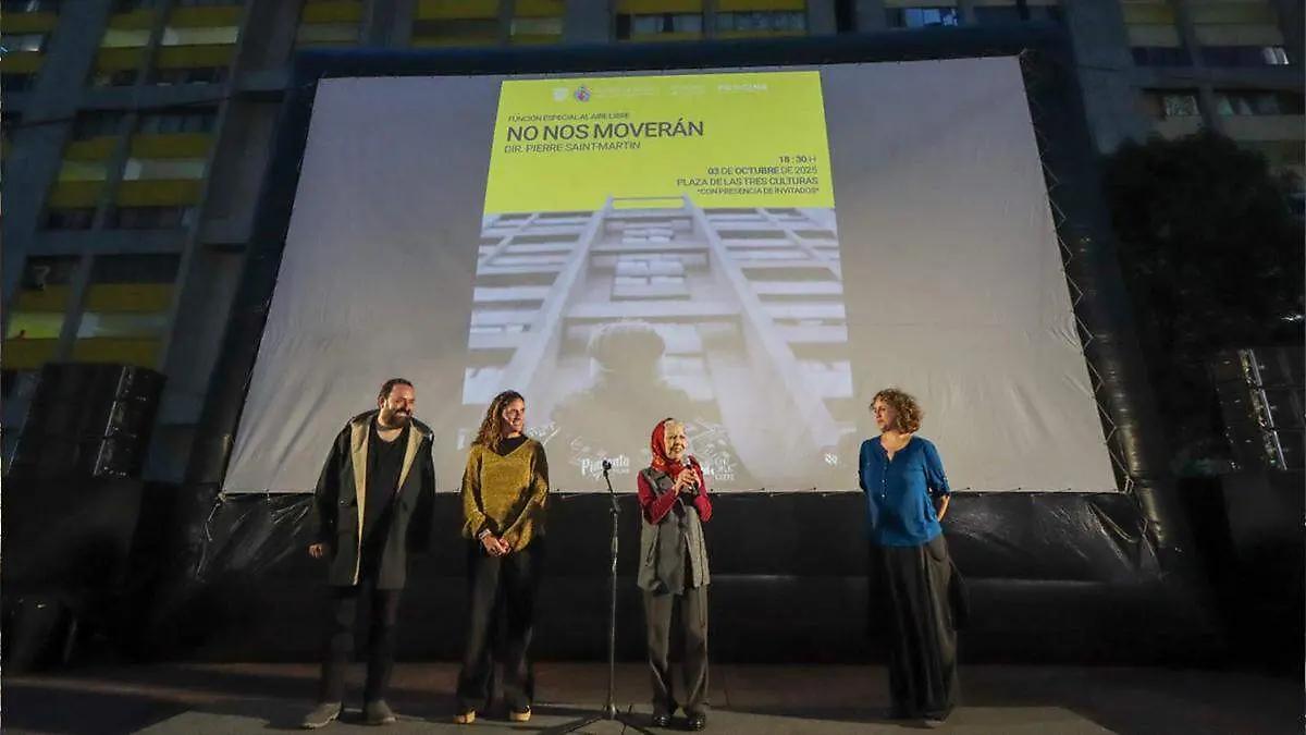 No nos moverán” se proyectó en Tlatelolco