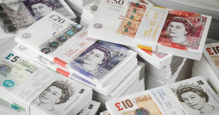 Rare £20 note sells for more than £1,000 - check your wallet to see if you have a similar one