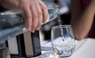 Congreso: Ley busca que restaurantes y supermercados ofrezcan un litro de agua gratis a los clientes