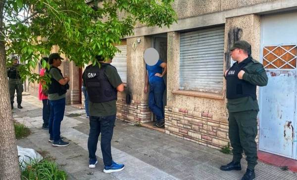 Operativo en una causa por publicación de material de abuso sexual infantil