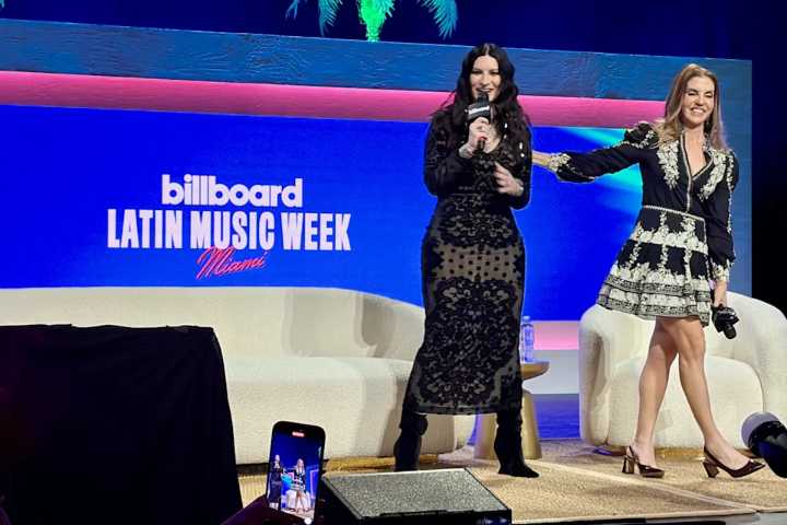 Laura Pausini anuncia disco con temas de Bad Bunny y Joan Sebastian